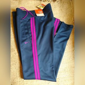 Nike track women pants straight leg.